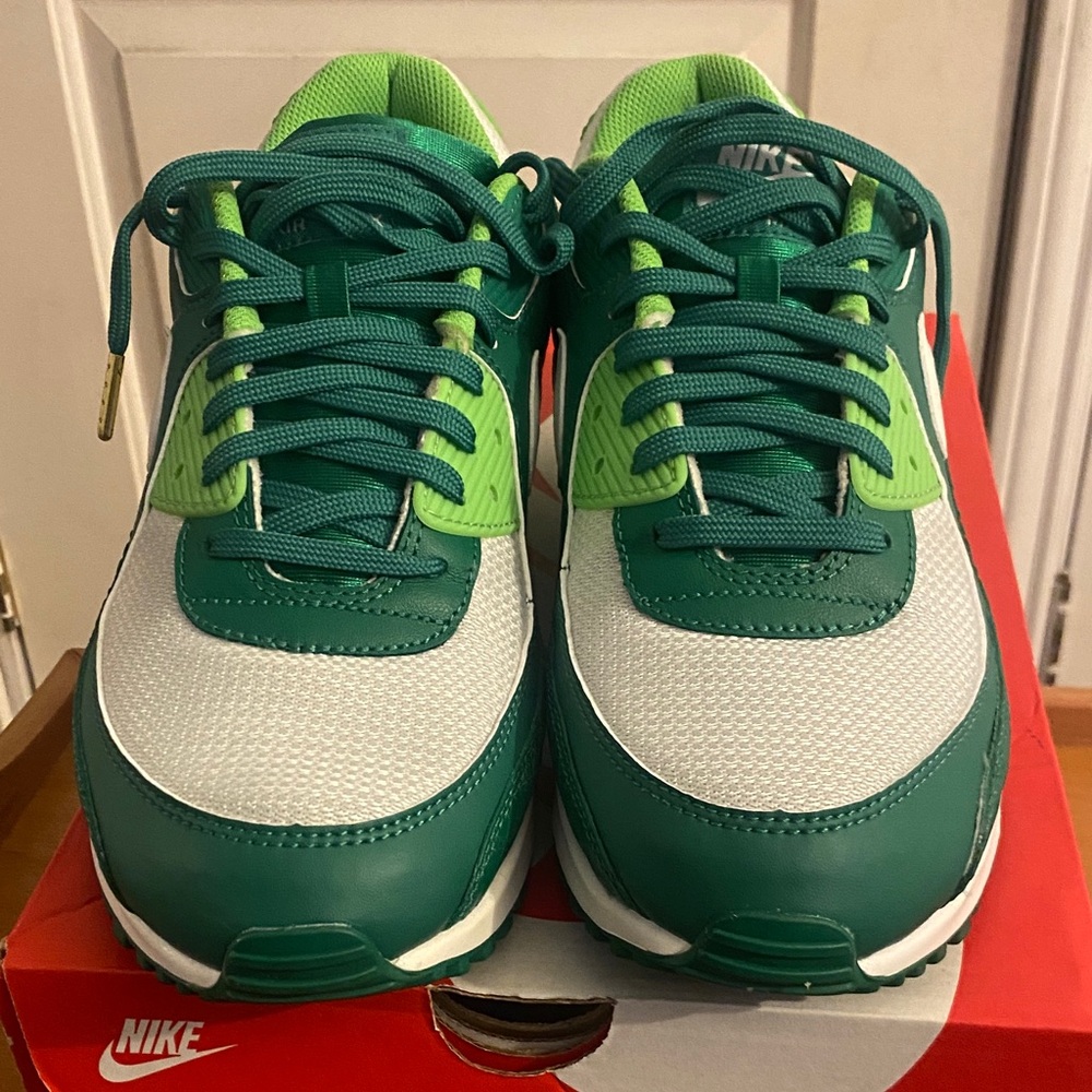 Men’s Size 12 Nike Air Max 90 Pine Green - Picture 5 of 10